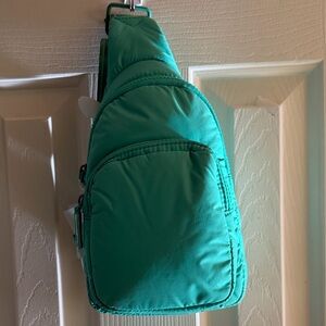 🦊 WILDFOX TURQUOISE SLING SAC 🦊 NWT 🦊